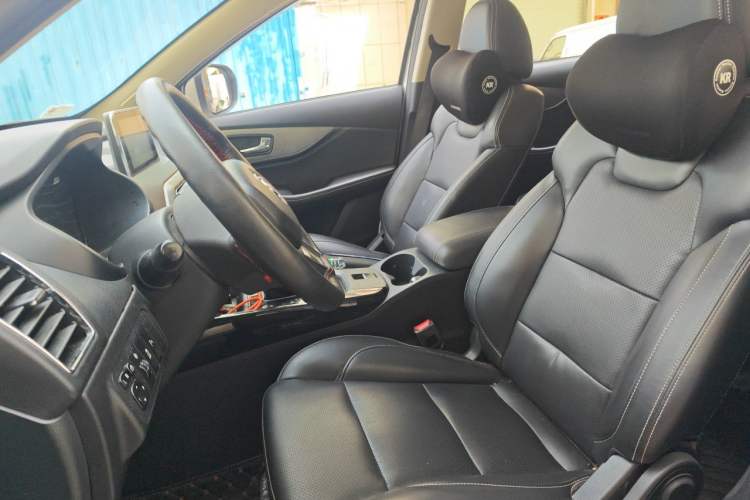 Used Dongfeng Fengon S560 2018 Upgraded Model 1.8L CVT Smart Connect 7-Seater Left Front Seat