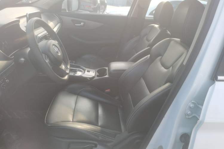 Used Dongfeng Fengon S560 2018 1.8L CVT Elite Model 7 Seats Left Front Seat