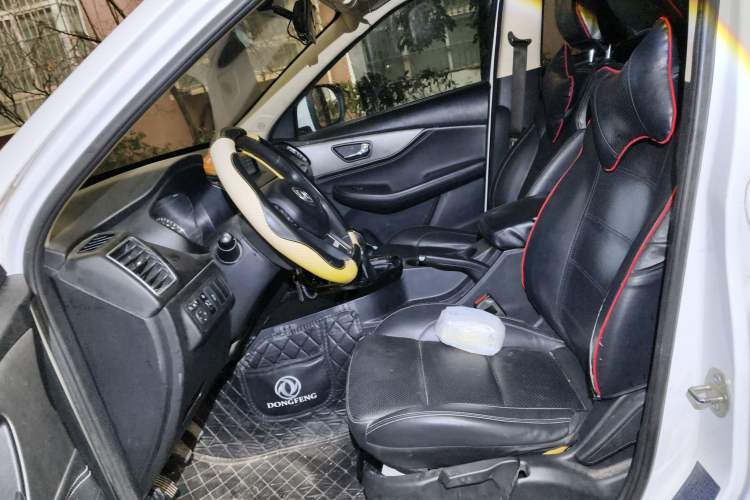 Used Dongfeng Fengon S560 2018 1.8L Manual Comfort 7-Seater Left Front Seat