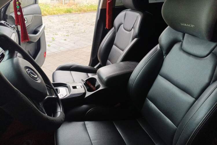 Used Dongfeng Fengon S560 2018 1.8L CVT Elite Model 7 Seats Left Front Seat