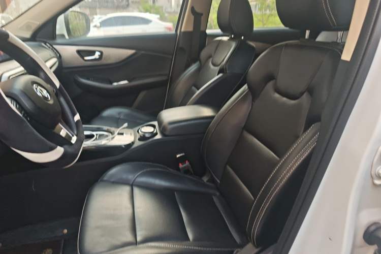 Used Dongfeng Fengon S560 2018 1.8L CVT Comfort Model 7 Seats Left Front Seat