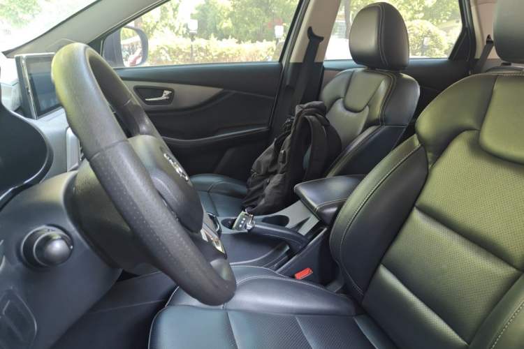Used Dongfeng Fengon S560 2018 1.8L Manual Urban Model 7 Seats Left Front Seat
