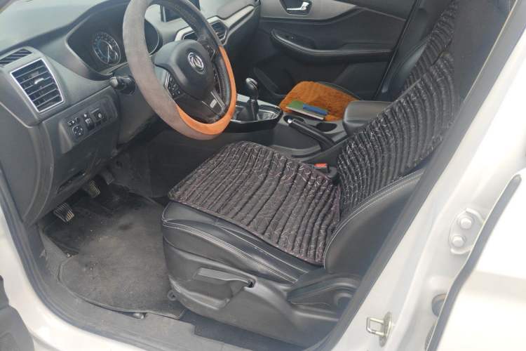 Used Dongfeng Fengon S560 2018 1.8L Manual Urban Model 5 Seats Left Front Seat
