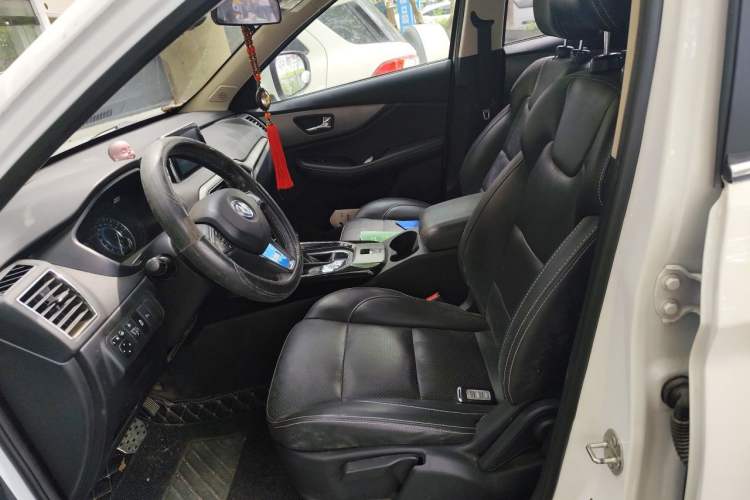 Used Dongfeng Fengon S560 2018 Revised Version 1.8L CVT Prestige Edition 5 Seats Left Front Seat