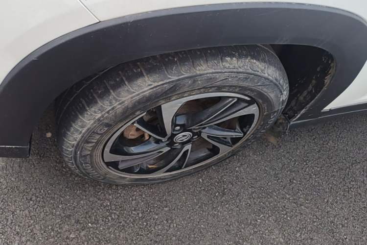 Used Dongfeng Fengon S560 2018 1.8L Manual Comfort 7-Seater Left Front Wheel Hub