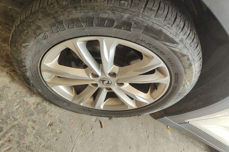 Used Dongfeng Fengon S560 2018 1.8L Manual Urban Model 7 Seats Left Front Wheel Hub