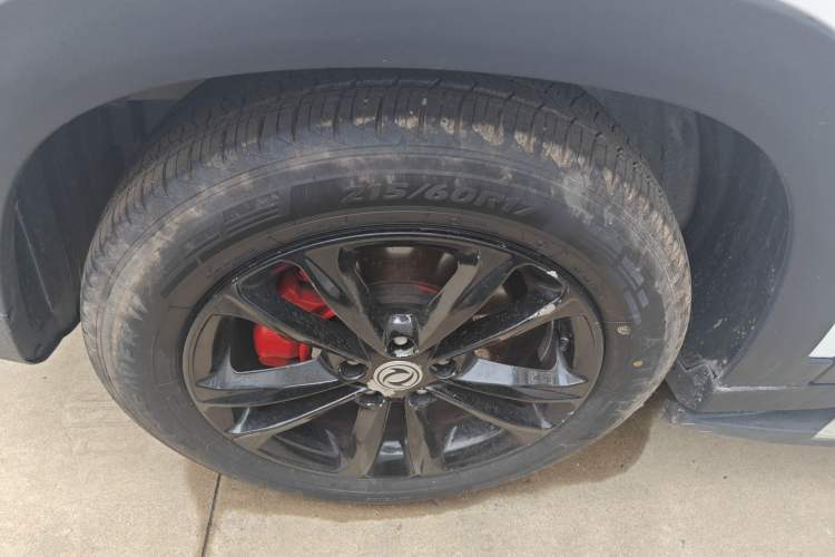 Used Dongfeng Fengon S560 2018 1.8L CVT Elite Model 7 Seats Left Front Wheel Hub