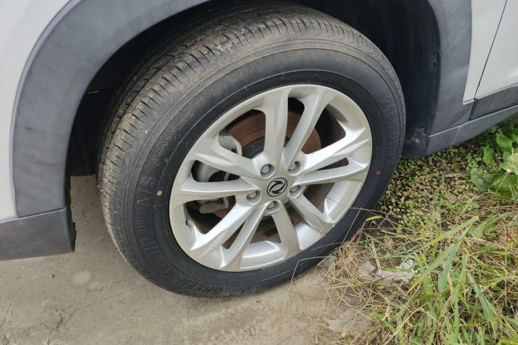 Used Dongfeng Fengon S560 2018 1.8L Manual Urban Model 7 Seats Left Front Wheel Hub