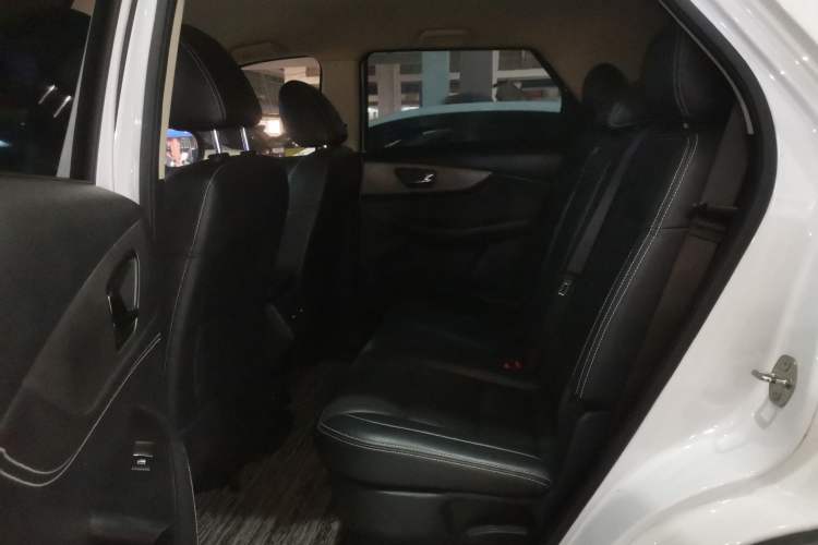 Used Dongfeng Fengon S560 2018 1.8L Manual Urban Model 7 Seats Left Rear Seat