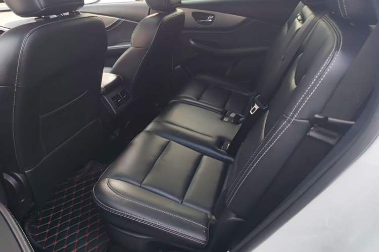 Used Dongfeng Fengon S560 2018 1.8L Manual Comfort 7-Seater Left Rear Seat