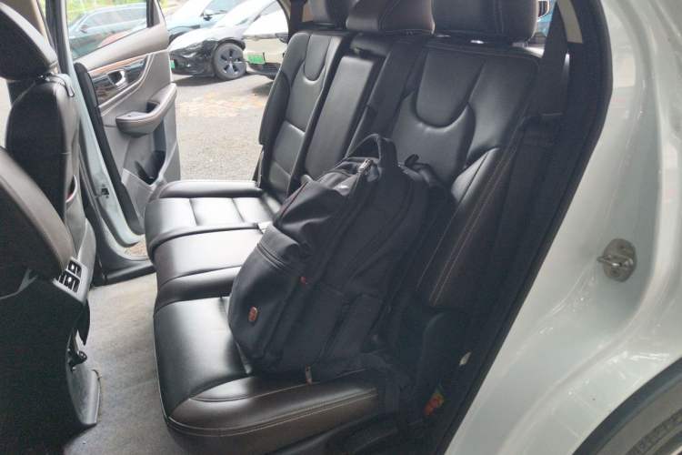 Used Dongfeng Fengon S560 2018 1.8L CVT Comfort Model 7 Seats Left Rear Seat
