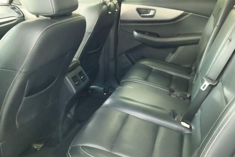 Used Dongfeng Fengon S560 2018 1.8L Manual Urban Model 7 Seats Left Rear Seat