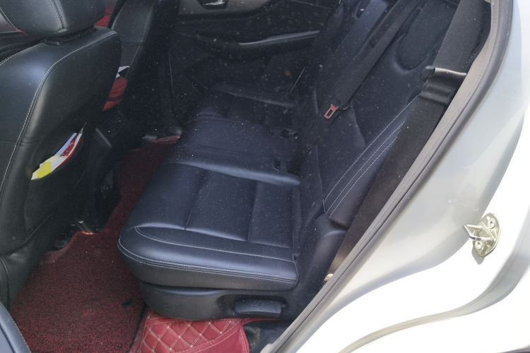 Used Dongfeng Fengon S560 2018 1.8L Manual Urban Model 7 Seats Left Rear Seat