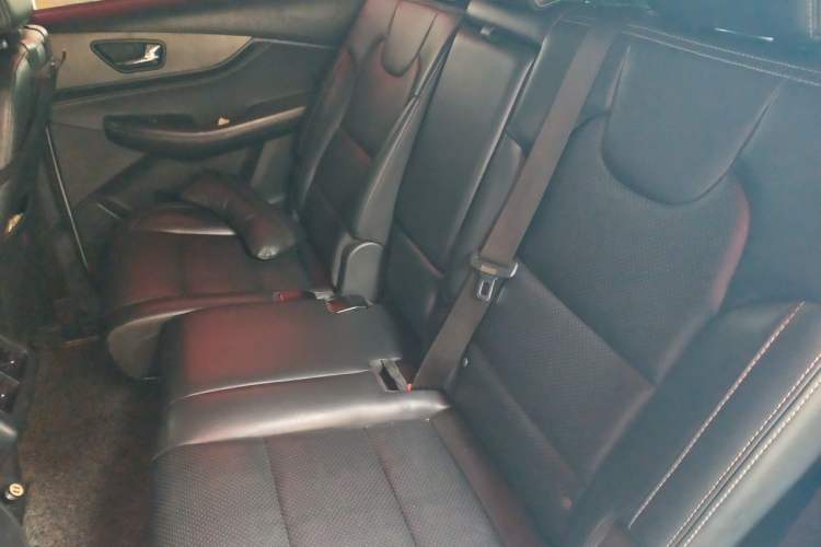 Used Dongfeng Fengon S560 2018 1.8L Manual Comfort 7-Seater Left Rear Seat