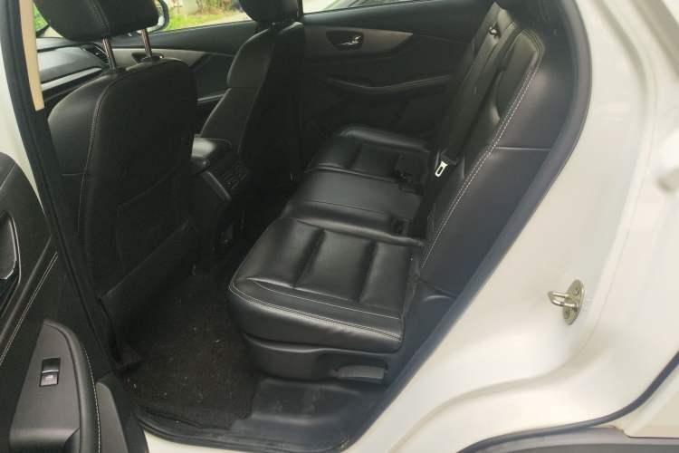Used Dongfeng Fengon S560 2018 1.8L Manual Urban Model 7 Seats Left Rear Seat