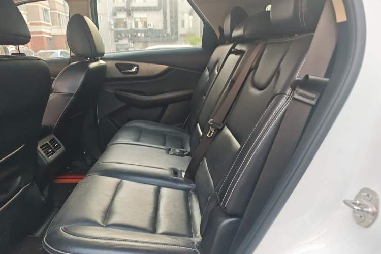 Used Dongfeng Fengon S560 2018 1.8L CVT Comfort Model 7 Seats Left Rear Seat