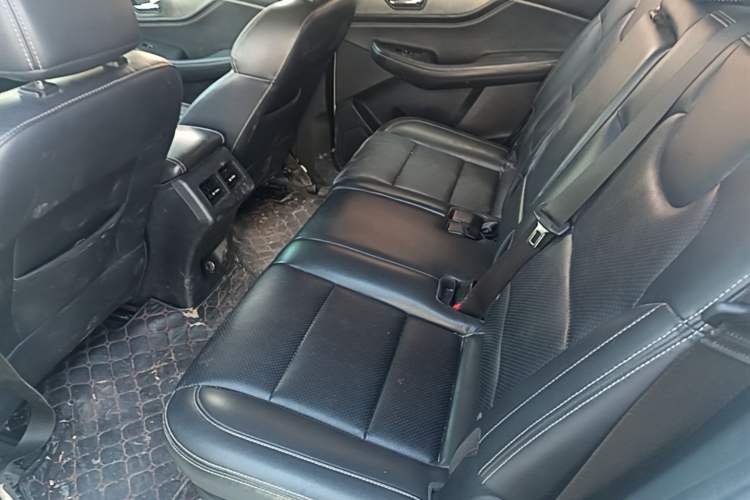 Used Dongfeng Fengon S560 2018 1.8L Manual Comfort 7-Seater Left Rear Seat