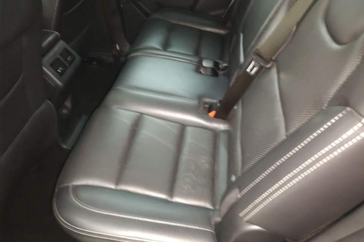 Used Dongfeng Fengon S560 2018 1.8L Manual Luxury 7-Seater Left Rear Seat
