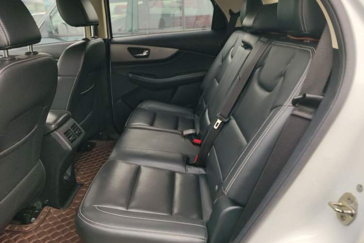 Used Dongfeng Fengon S560 2018 1.8L Manual Urban Model 7 Seats Left Rear Seat