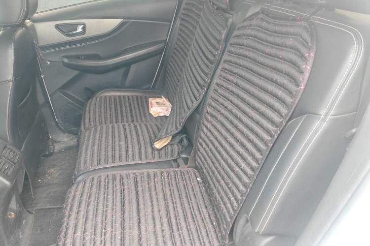 Used Dongfeng Fengon S560 2018 1.8L Manual Urban Model 5 Seats Left Rear Seat