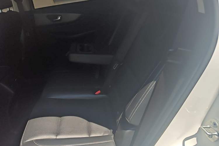 Used Dongfeng Fengon S560 2018 1.8L Manual Comfort 7-Seater Left Rear Seat