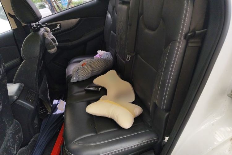 Used Dongfeng Fengon S560 2018 Revised Version 1.8L CVT Prestige Edition 5 Seats Left Rear Seat