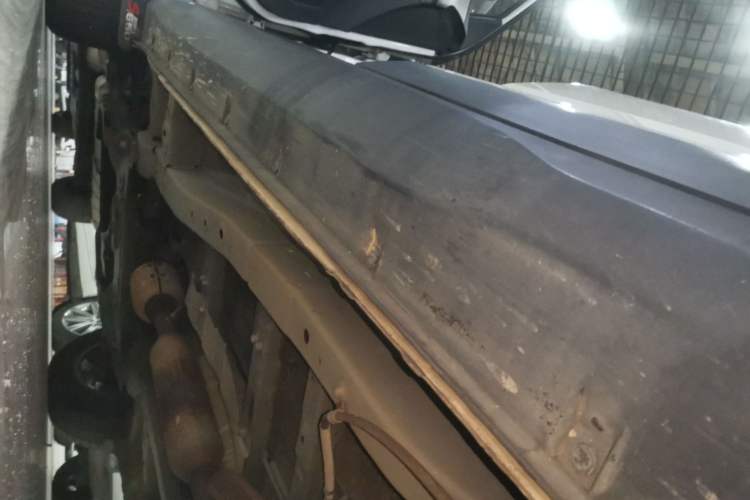 Used Dongfeng Fengon S560 2018 1.8L Manual Urban Model 7 Seats Left Side Sill