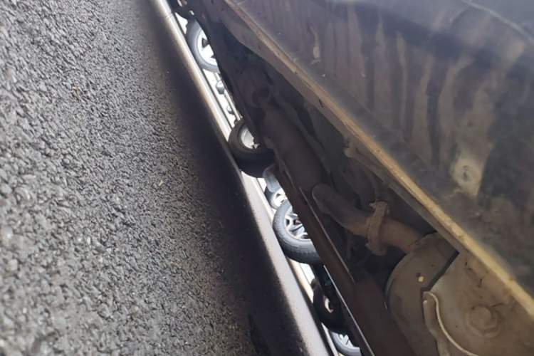 Used Dongfeng Fengon S560 2018 1.8L Manual Comfort 7-Seater Left Side Sill