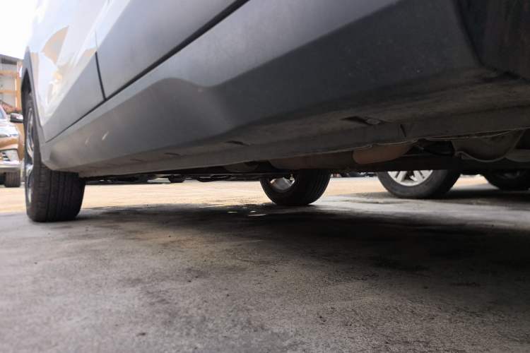 Used Dongfeng Fengon S560 2018 1.8L Manual Comfort 7-Seater Left Side Sill
