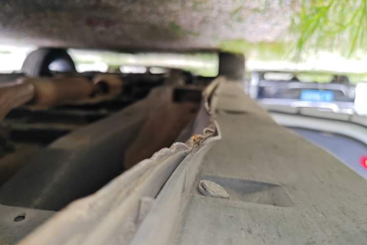 Used Dongfeng Fengon S560 2018 1.8L CVT Smart Connect 7-Seater Left Side Sill