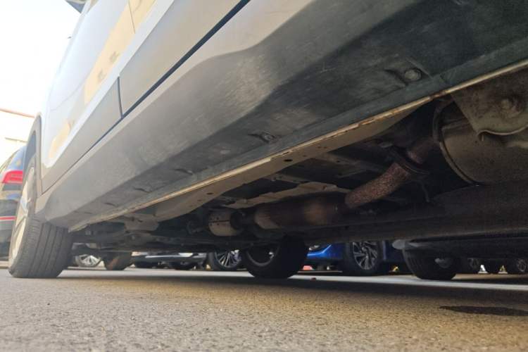 Used Dongfeng Fengon S560 2018 1.8L CVT Elite Model 7 Seats Left Side Sill