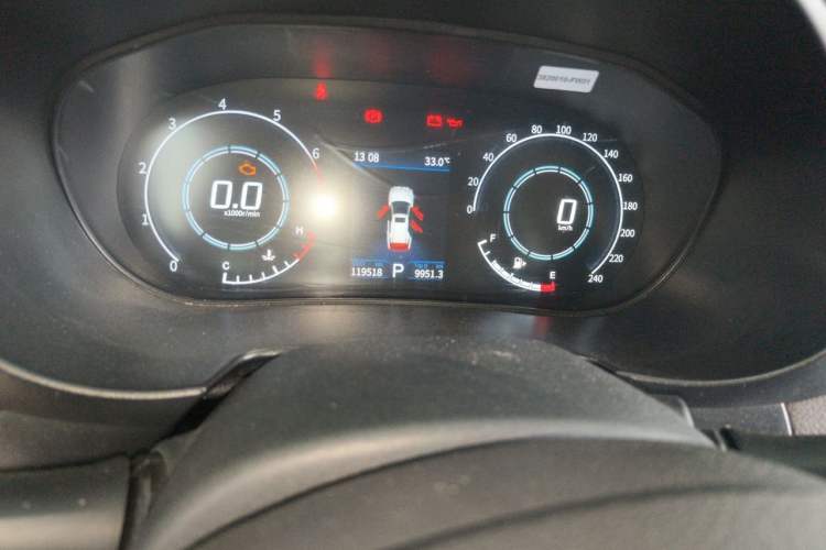 Used Dongfeng Fengon S560 2018 1.8L CVT Comfort Model 7 Seats Odometer Close Up
