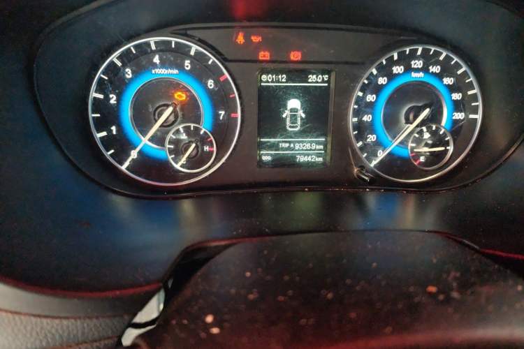 Used Dongfeng Fengon S560 2018 1.8L Manual Comfort 7-Seater Odometer Close Up