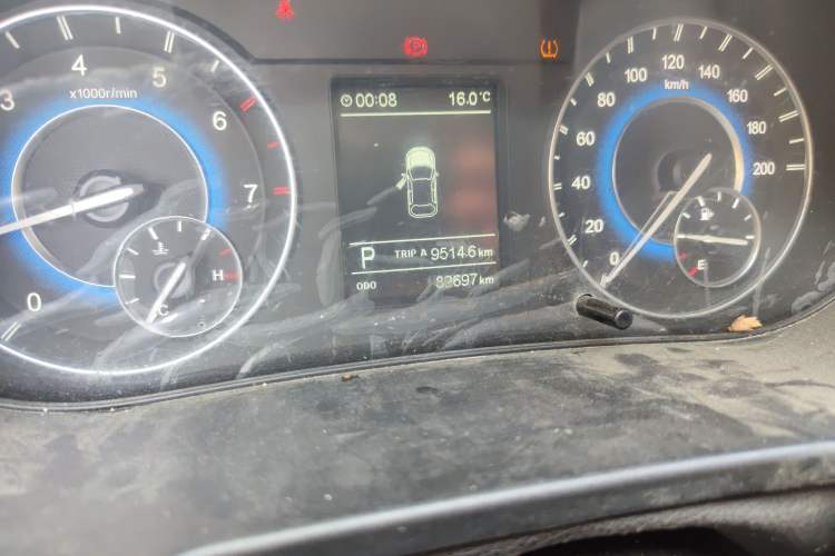 Used Dongfeng Fengon S560 2018 1.8L CVT Prestige Model Odometer Close Up