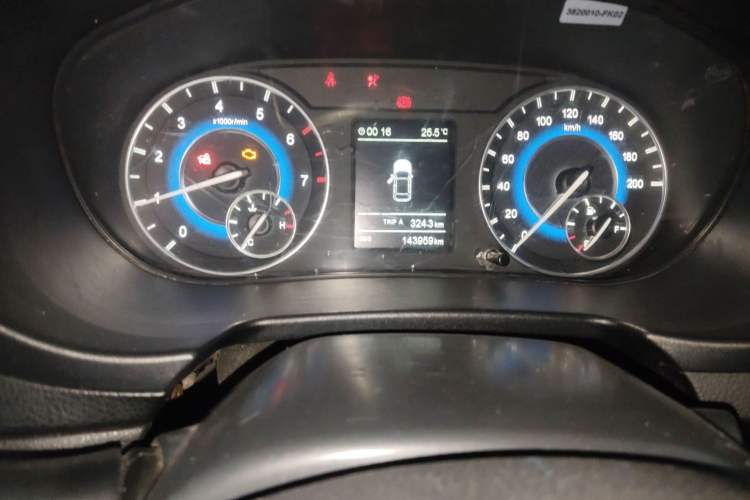 Used Dongfeng Fengon S560 2018 1.8L Manual Elite 7-Seater Odometer Close Up