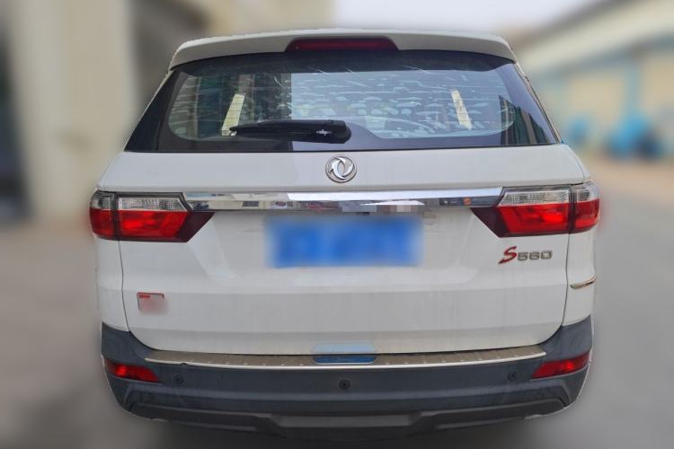Used Dongfeng Fengon S560 2018 Upgraded Model 1.8L CVT Smart Connect 7-Seater Rear