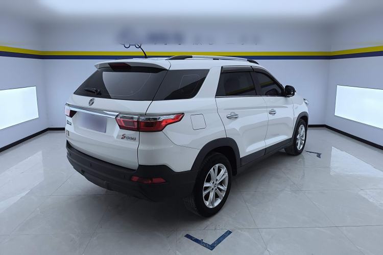 Used Dongfeng Fengon S560 2018 1.8L CVT Elite Model 5 Seats Rear Right 45 Deg