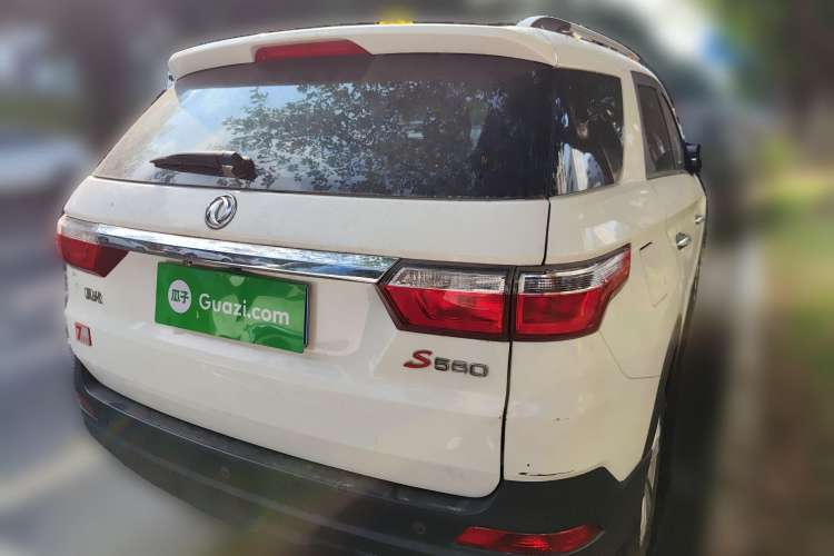 Used Dongfeng Fengon S560 2018 1.8L CVT Elite Model 7 Seats Rear Right 45 Deg