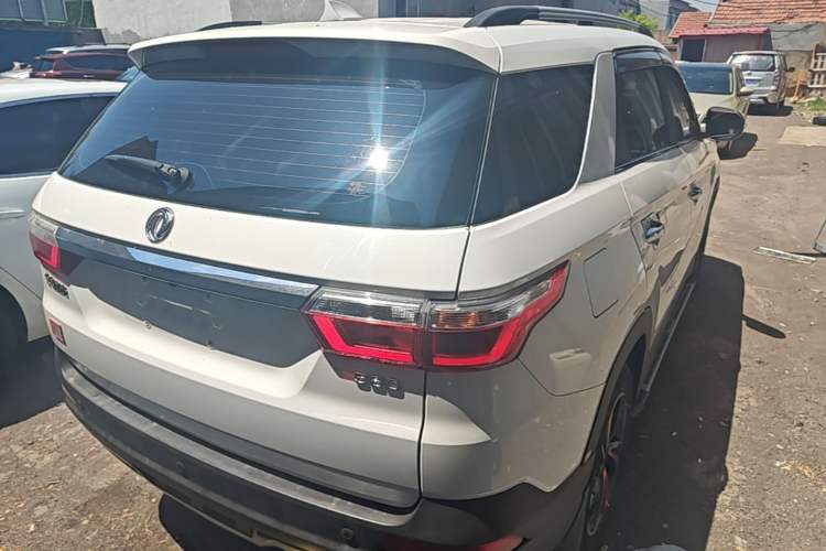 Used Dongfeng Fengon S560 2018 1.8L Manual Comfort 7-Seater Rear Right 45 Deg