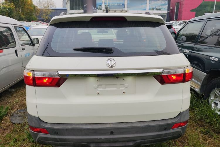 Used Dongfeng Fengon S560 2018 1.8L Manual Urban Model 7 Seats Rear