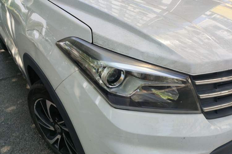 Used Dongfeng Fengon S560 2018 1.8L CVT Comfort Model 5 Seats Right Front Headlight