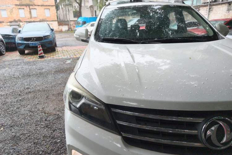 Used Dongfeng Fengon S560 2018 1.8L CVT Comfort Model 7 Seats Right Front Headlight