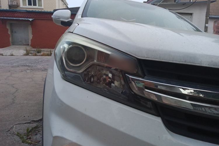 Used Dongfeng Fengon S560 2018 1.8L Manual Comfort 7-Seater Right Front Headlight