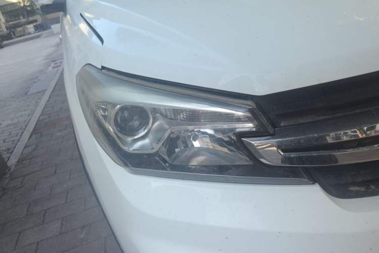 Used Dongfeng Fengon S560 2018 1.8L Manual Urban Model 7 Seats Right Front Headlight