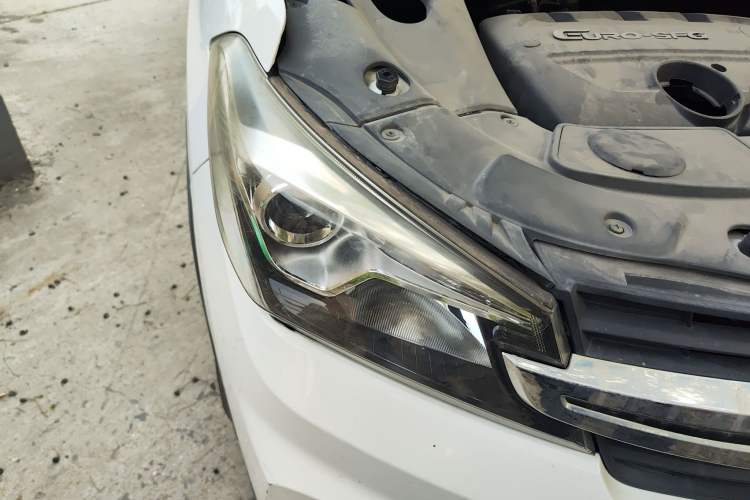 Used Dongfeng Fengon S560 2018 1.8L CVT Prestige Model Right Front Headlight