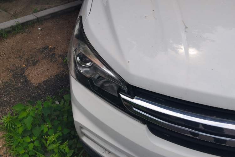 Used Dongfeng Fengon S560 2018 1.8L Manual Urban Model 7 Seats Right Front Headlight