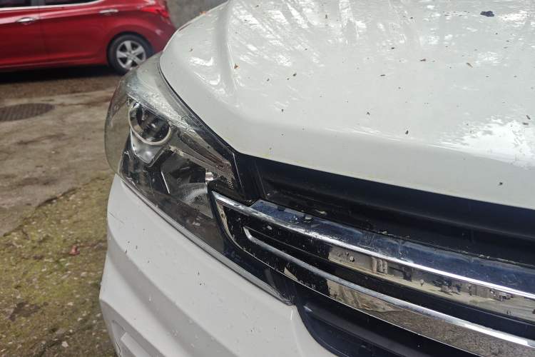Used Dongfeng Fengon S560 2018 1.8L Manual Elite 7-Seater Right Front Headlight