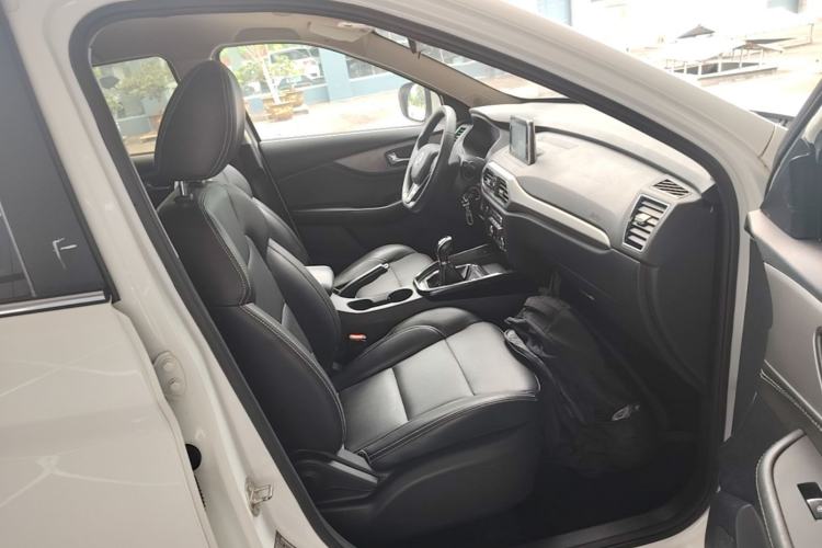 Used Dongfeng Fengon S560 2018 1.8L Manual Urban Model 5 Seats Right Front Seat