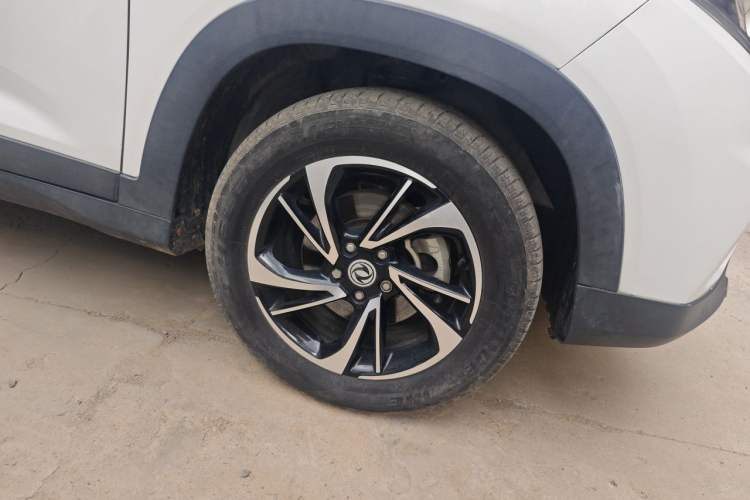 Used Dongfeng Fengon S560 2018 1.8L Manual Comfort 7-Seater Right Front Wheel Hub