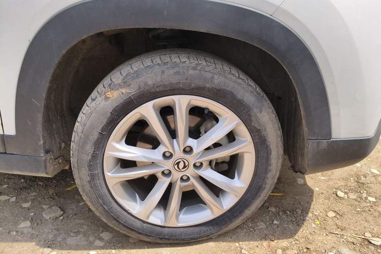 Used Dongfeng Fengon S560 2018 1.8L Manual Urban Model 7 Seats Right Front Wheel Hub